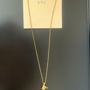 ✨Mix & Match: 2/$10, 5/$20✨ Crown & ivy elephant necklace